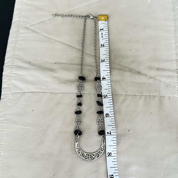 Silver Tone Crescent Moon Filigree Necklace w/Black Onyx Crystal/Stone Chips - Picture 7 of 15